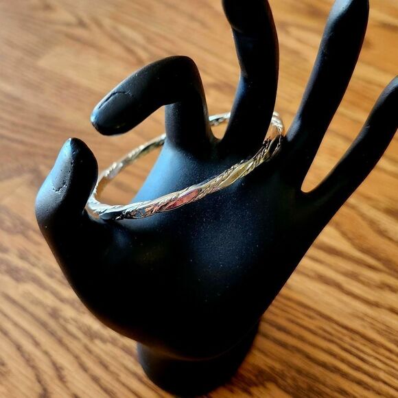 MONET Silvertone Slim Rope Bangle TIMELESS! - Picture 3 of 6